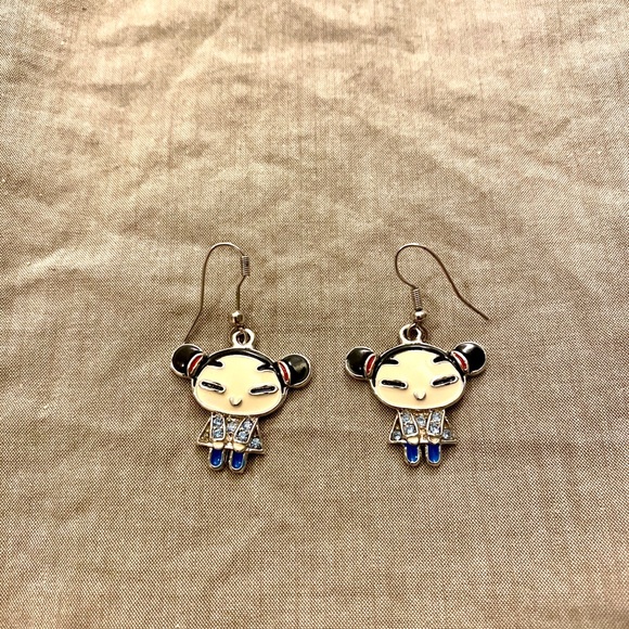 *SOLD* Cute Japanese Dolls Earrings - Picture 2 of 2